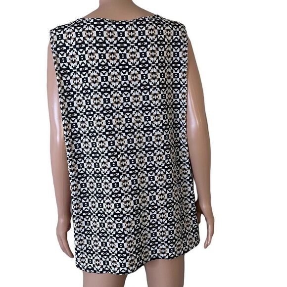 💋Bundle 4 items for $20. Add items💋 to a bundle - Picture 3 of 8